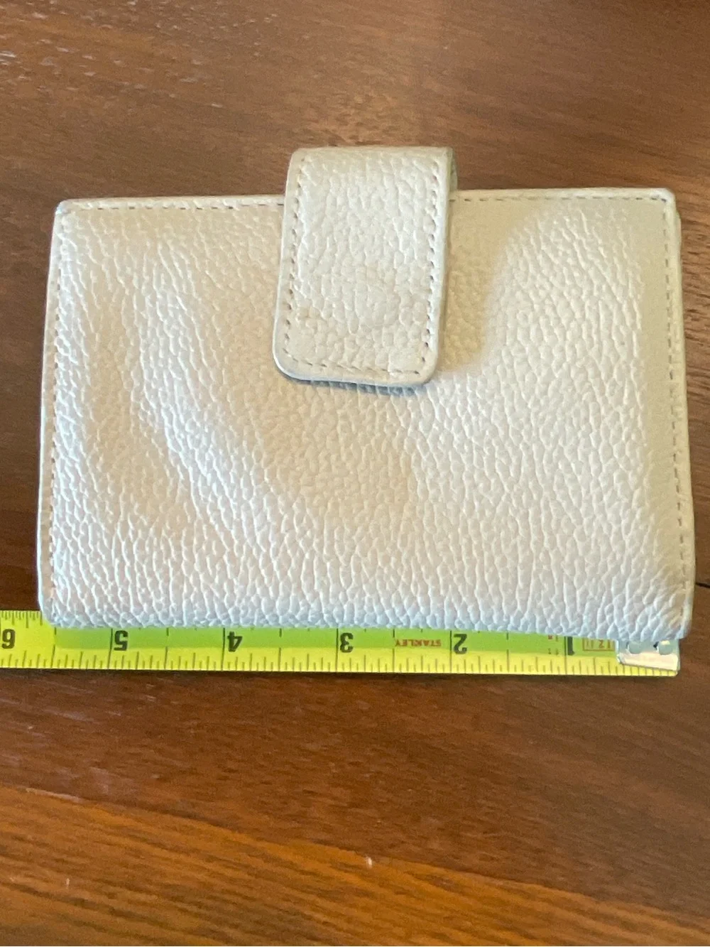 Pebbled Leather Women's Wallet in Cream